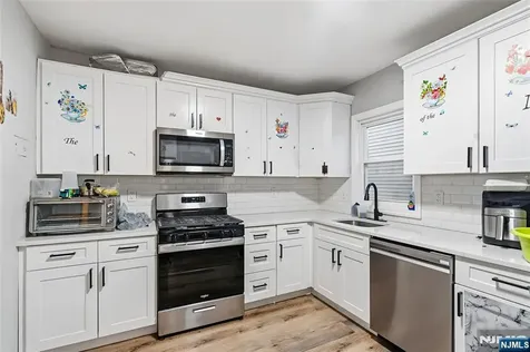 288 William East Orange NJ 07017