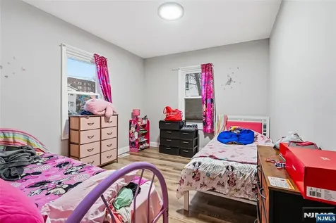 288 William East Orange NJ 07017