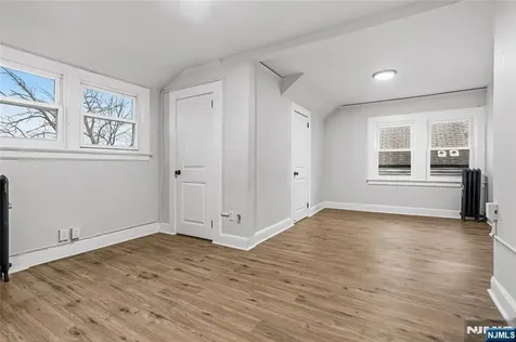 288 William East Orange NJ 07017