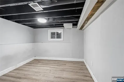 288 William East Orange NJ 07017