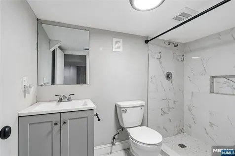 288 William East Orange NJ 07017