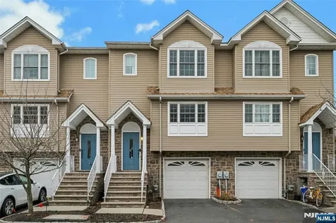 102 Montgomery Street Bloomfield NJ 07003