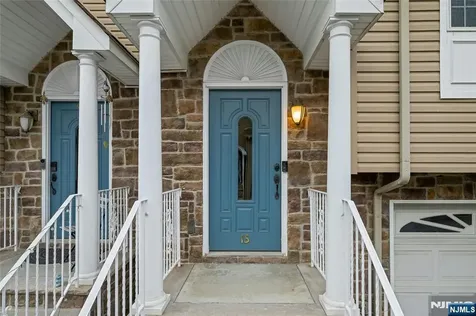 102 Montgomery Street Bloomfield NJ 07003