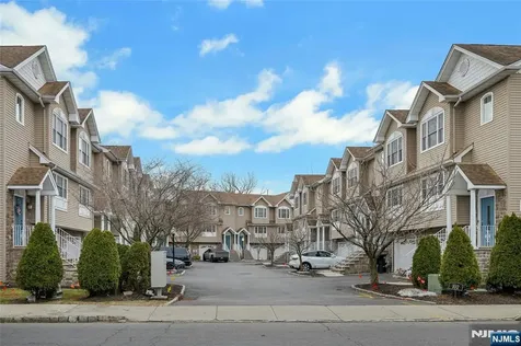 102 Montgomery Street Bloomfield NJ 07003
