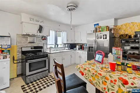 794 Stuyvesant Avenue Irvington NJ 07111
