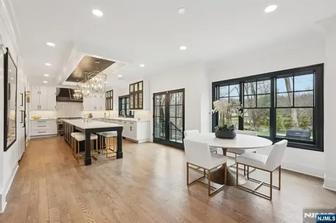 868 Pueblo Drive Franklin Lakes NJ 07417