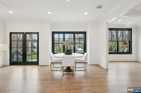 868 Pueblo Drive Franklin Lakes NJ 07417