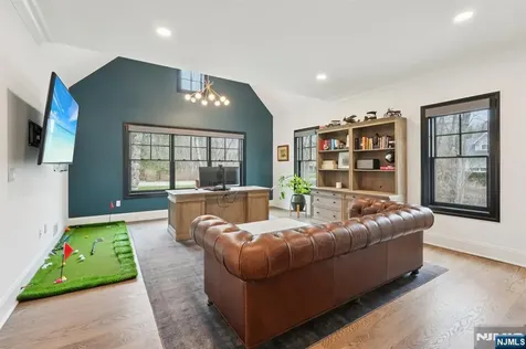 868 Pueblo Drive Franklin Lakes NJ 07417