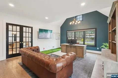868 Pueblo Drive Franklin Lakes NJ 07417