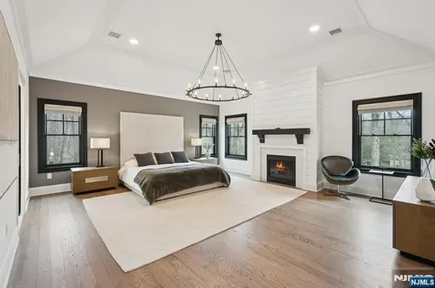 868 Pueblo Drive Franklin Lakes NJ 07417