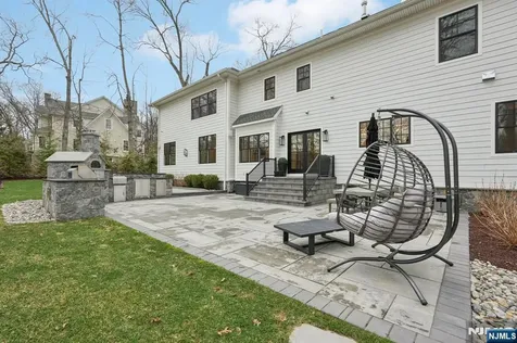 868 Pueblo Drive Franklin Lakes NJ 07417