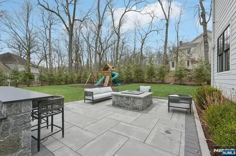 868 Pueblo Drive Franklin Lakes NJ 07417