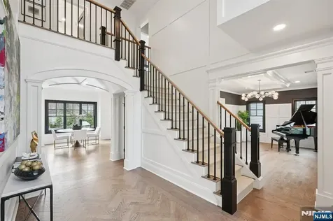 868 Pueblo Drive Franklin Lakes NJ 07417