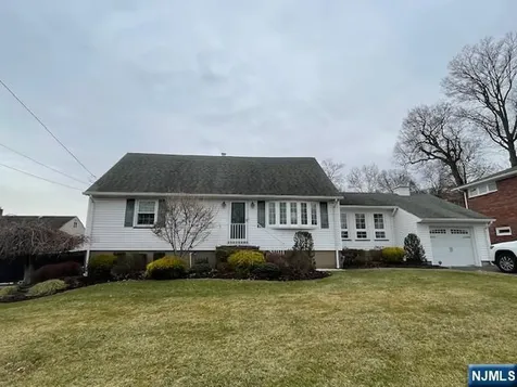 339 Boyle Avenue Totowa NJ 07512