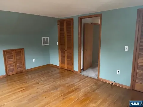 339 Boyle Avenue Totowa NJ 07512