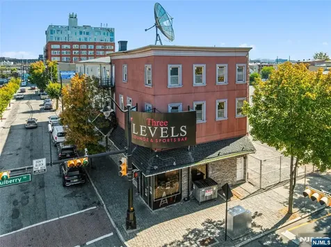 218 Mulberry Street Newark NJ 07102