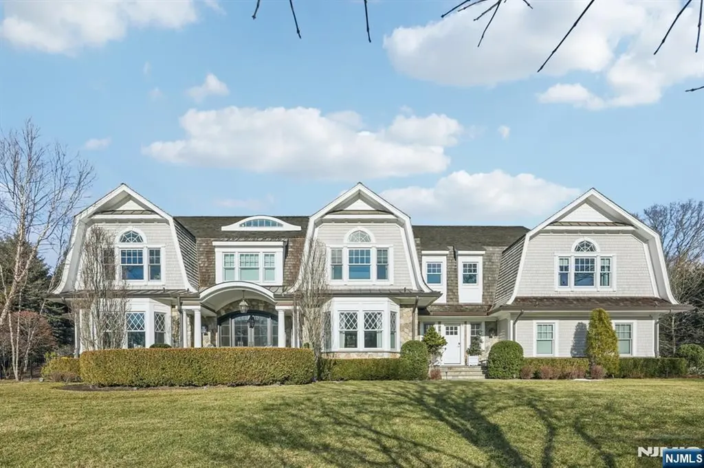 4 Mill Brook Lane Franklin Lakes NJ 07417