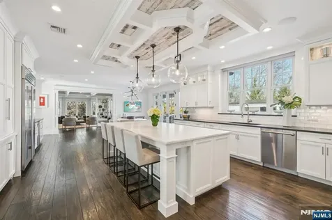 4 Mill Brook Lane Franklin Lakes NJ 07417