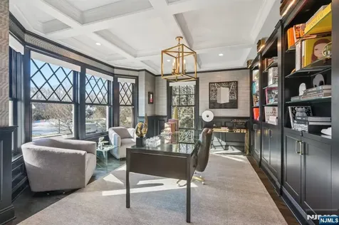 4 Mill Brook Lane Franklin Lakes NJ 07417