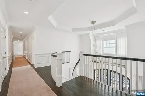4 Mill Brook Lane Franklin Lakes NJ 07417