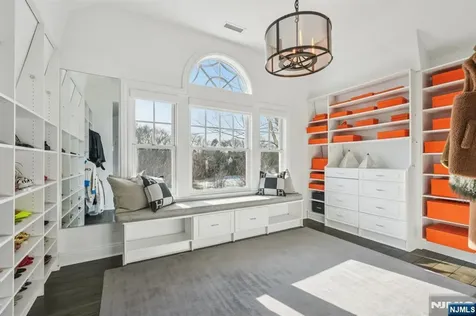 4 Mill Brook Lane Franklin Lakes NJ 07417