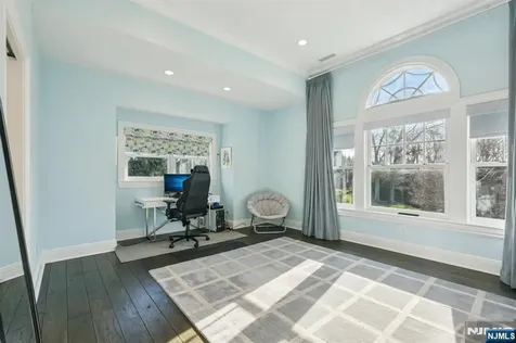 4 Mill Brook Lane Franklin Lakes NJ 07417