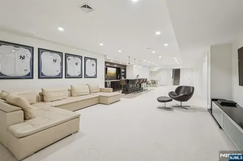 4 Mill Brook Lane Franklin Lakes NJ 07417