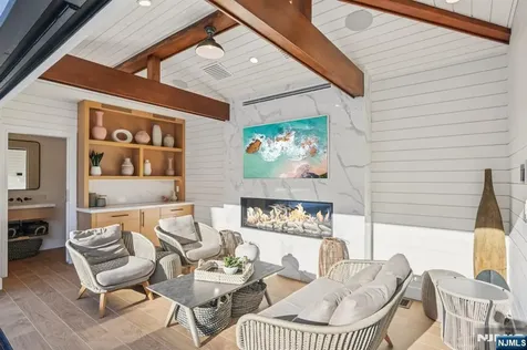 4 Mill Brook Lane Franklin Lakes NJ 07417