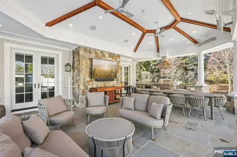 4 Mill Brook Lane Franklin Lakes NJ 07417
