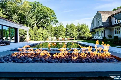 4 Mill Brook Lane Franklin Lakes NJ 07417