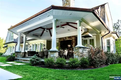 4 Mill Brook Lane Franklin Lakes NJ 07417