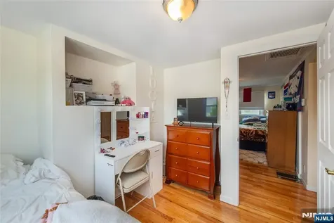 88 Ozone Avenue Cedar Grove NJ 07009