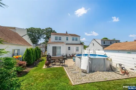 88 Ozone Avenue Cedar Grove NJ 07009