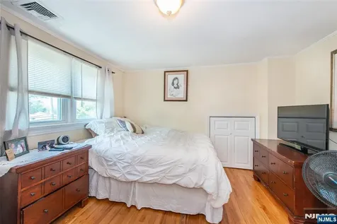 88 Ozone Avenue Cedar Grove NJ 07009