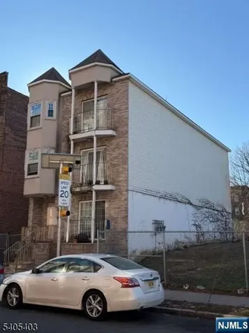 91 Spruce Street Newark NJ 07108