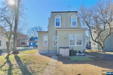 14-16 Fuller Place Irvington NJ 07111