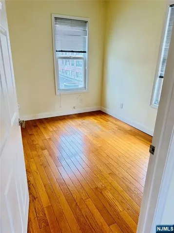 1646 Center Avenue Fort Lee NJ 07024