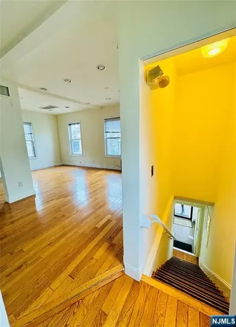 1646 Center Avenue Fort Lee NJ 07024