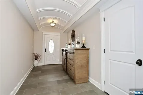 3 London Court Woodcliff Lake NJ 07677