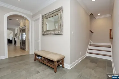 3 London Court Woodcliff Lake NJ 07677