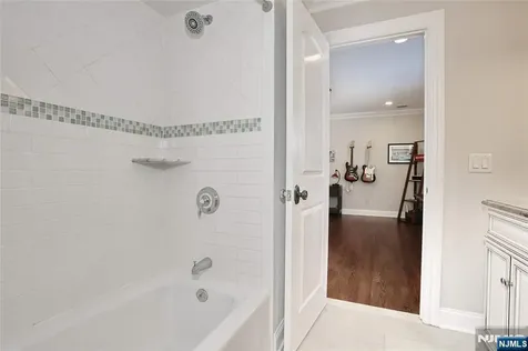 3 London Court Woodcliff Lake NJ 07677