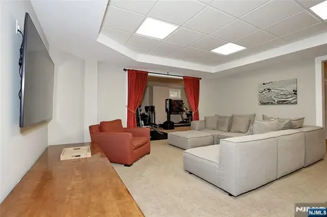 3 London Court Woodcliff Lake NJ 07677