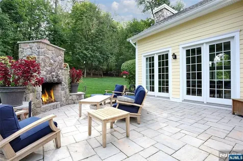 3 London Court Woodcliff Lake NJ 07677