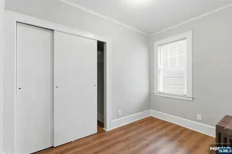 15-17 Valley Street Newark NJ 07106