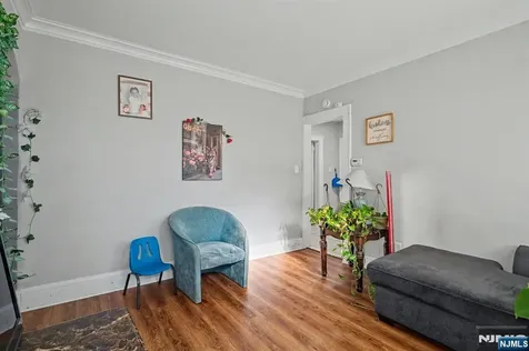 15-17 Valley Street Newark NJ 07106