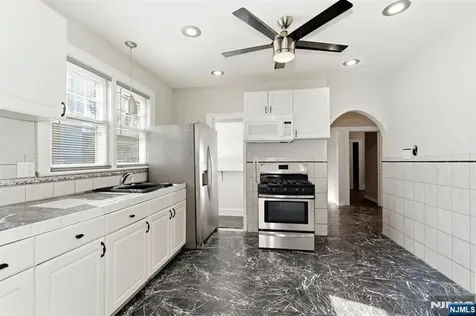 15-17 Valley Street Newark NJ 07106