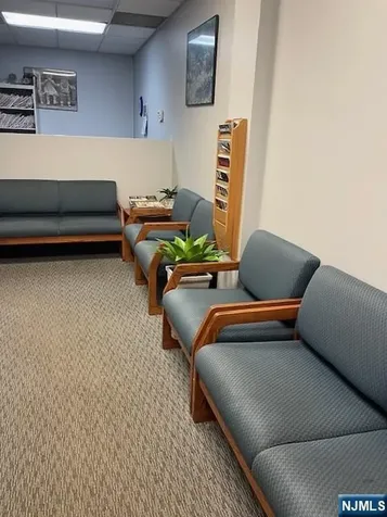 16 Arcadian Way Paramus NJ 07652