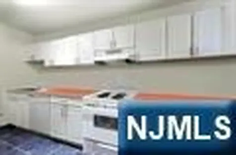 6040 Boulevard East West New York NJ 07093