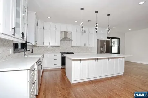 21 E Clinton Avenue Bergenfield NJ 07621