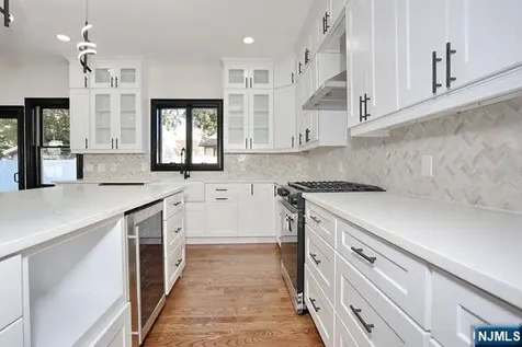 21 E Clinton Avenue Bergenfield NJ 07621